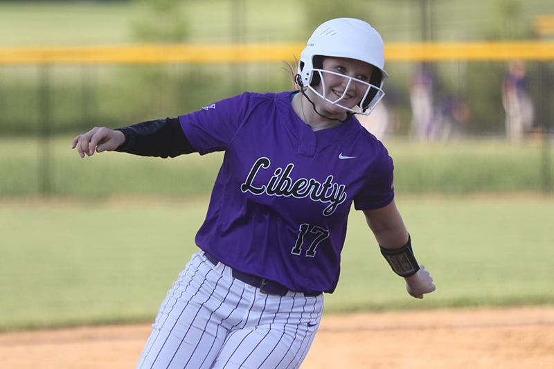 Offensive Outburst Lifts No. 13 Liberty High to Sweep of 3A Top-ranked Dubuque Wahlert - Your Prep Sports